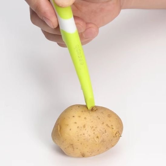 Eplucheur pour pomme de terre outil pratique