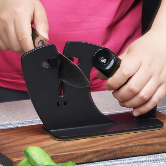 Aiguiseur de couteaux préparation rapide et sécurisée