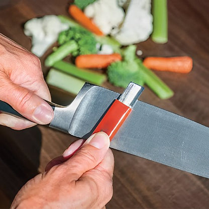 Aiguiseur de couteaux utilisé pour affûter une lame