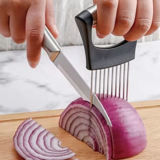 coupe légumes pour couper un oignon
