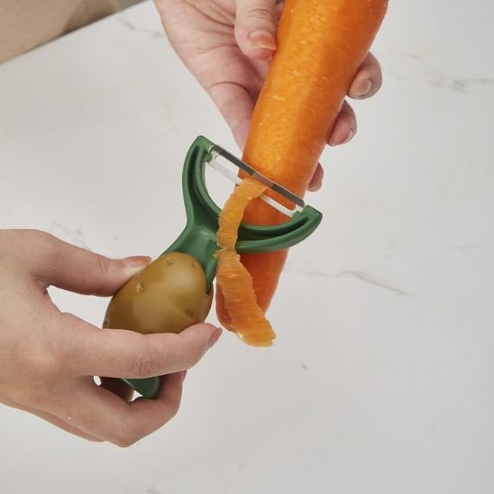 éplucheur à légumes  pour carottes rapides