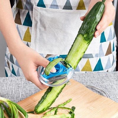 Eplucheur pour concombre frais
