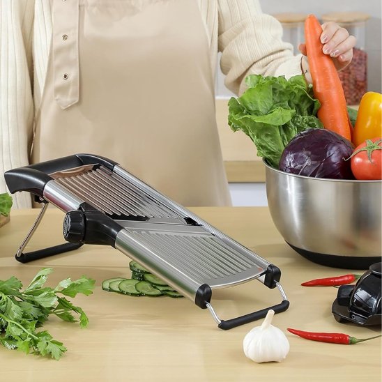 Mandoline cuisine réglable coupant des concombres