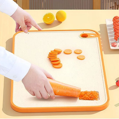 planche a decouper carotte coupee