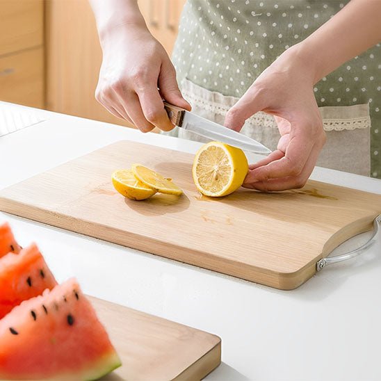 planche a decouper en bois citron