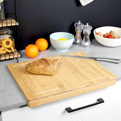 Planche à découper en bois, pratique et efficace pour couper du pain