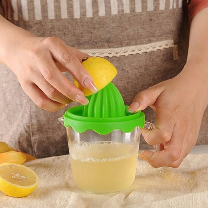 Presse agrume ergonomique avec citron