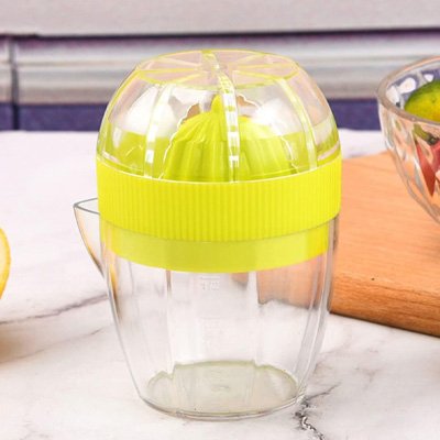 Presse agrume manuel facile à utiliser