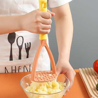 Presse purée léger et pratique